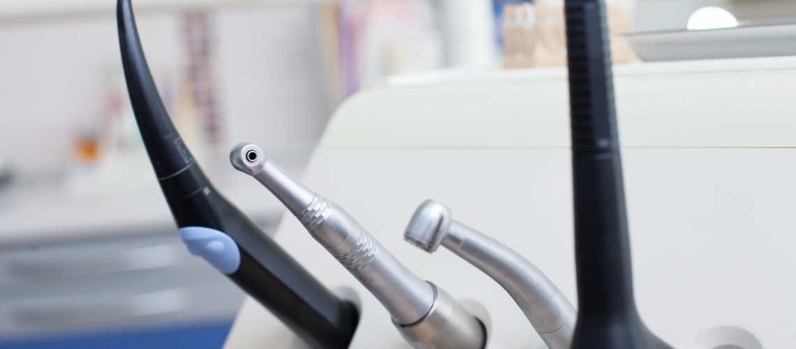 Dispositivi su misura ad uso odontoiatrico e di laboratorio